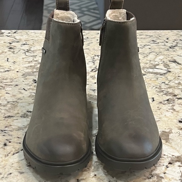 Rockport Shoes Gore Taupe Suede Gore Chelsea Boots - Picture 9 of 15
